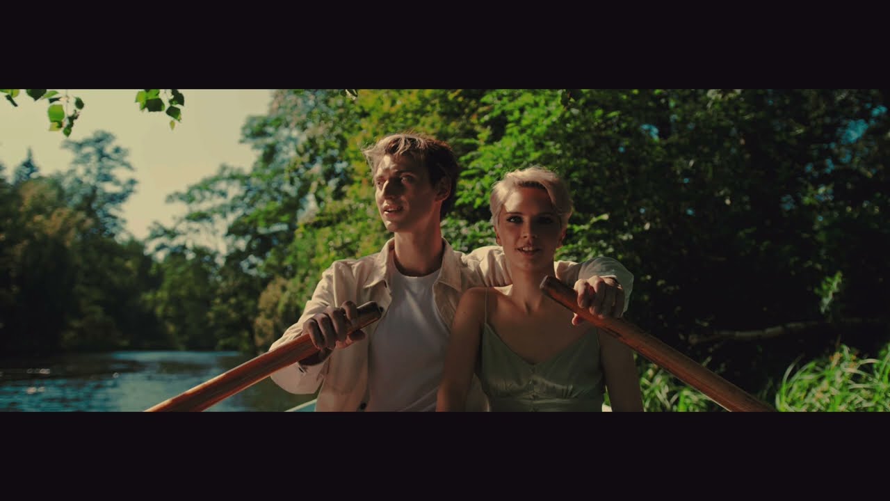 Mocean Feat. Kirsa Moonlight - Everybody's Longing (Clip)
