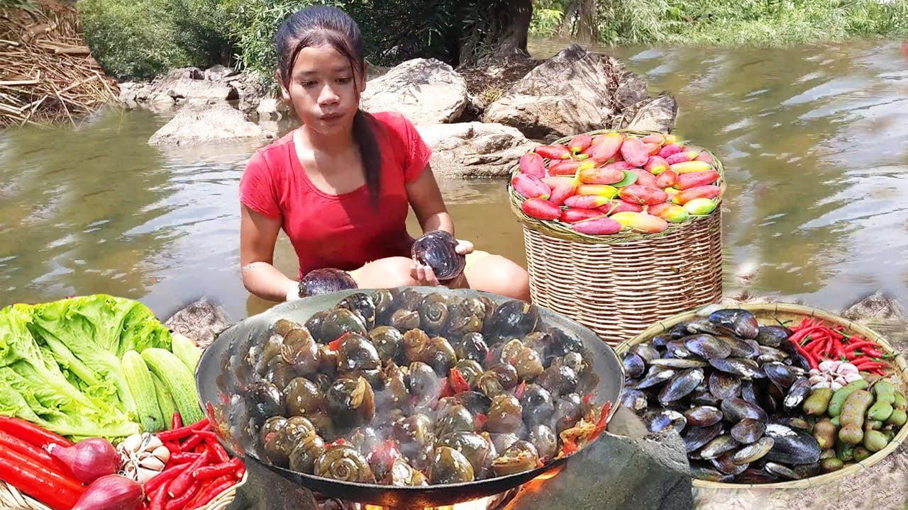 Adventure in forest: Catch a lot snails in the river for food-Snail curry spice delicious for dinner