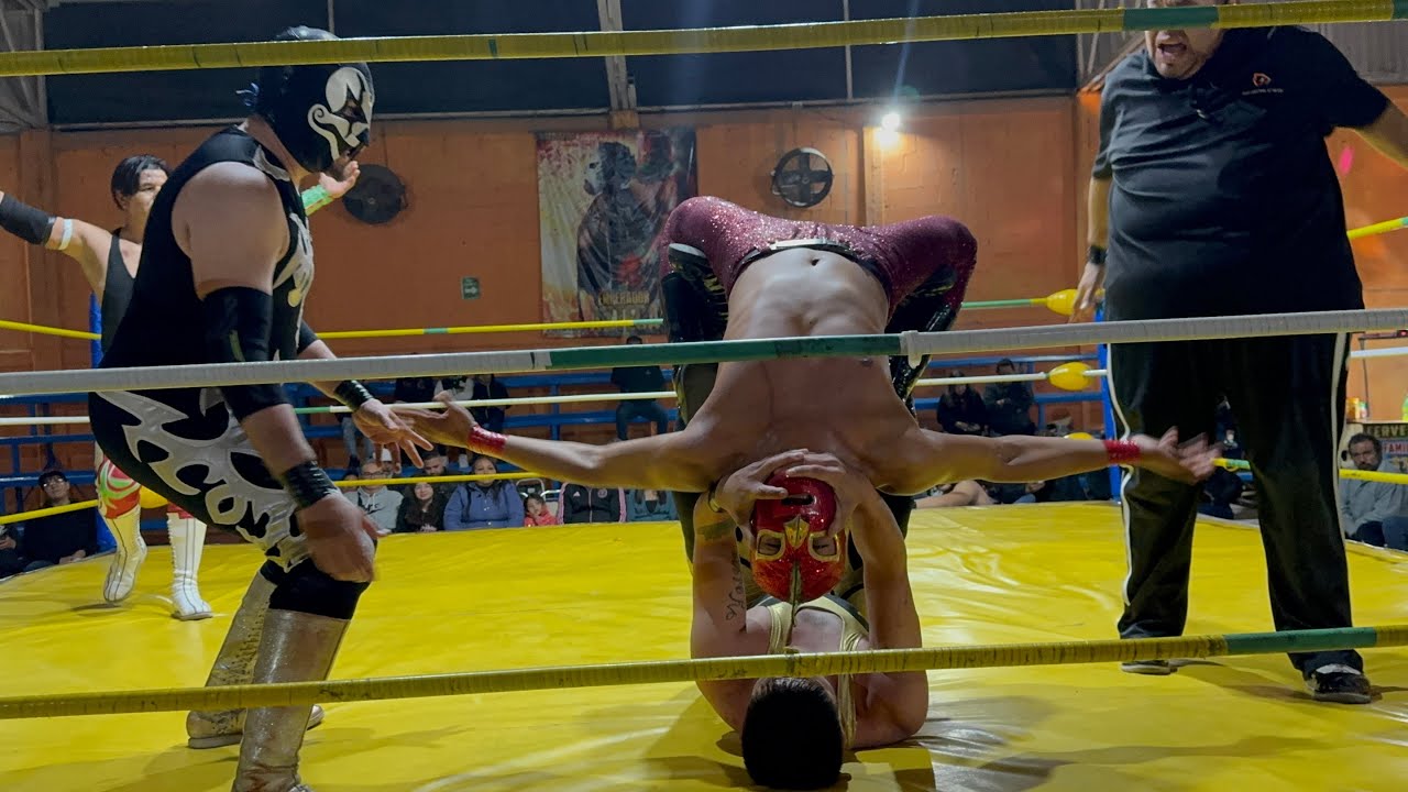  Blue Rocket Jr, Dark Saint y Black Justice vs Gallo Lagunero, Ónix y Espacial   