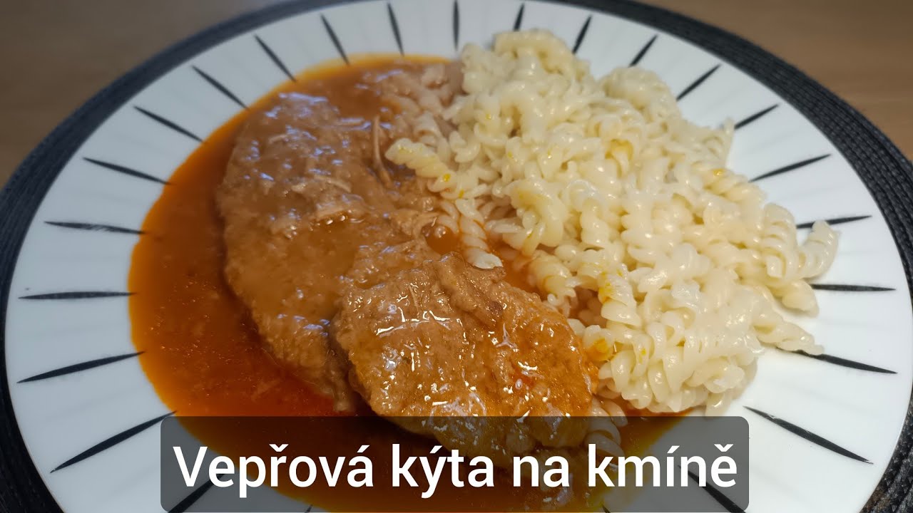 Свиная ножка с тмином и макаронами - рецепт
