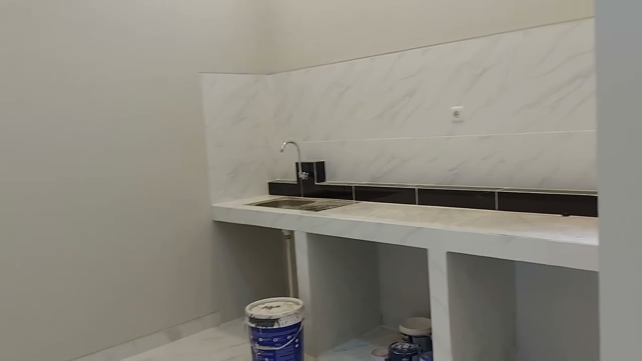 Rumah di Depok Classic moderen dekat stasiun Depok