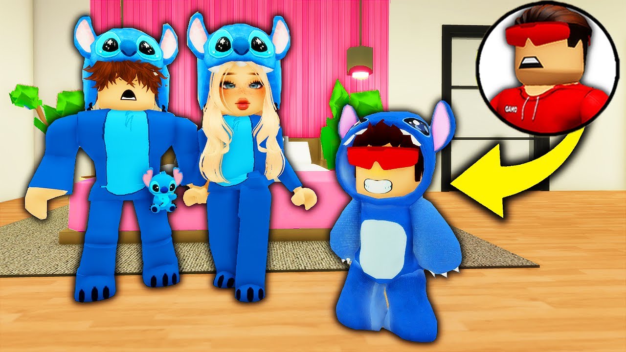 COPIEI um CASAL na FESTA do PIJAMA sendo um BEBÊ FOFINHO no BROOKHAVEN!