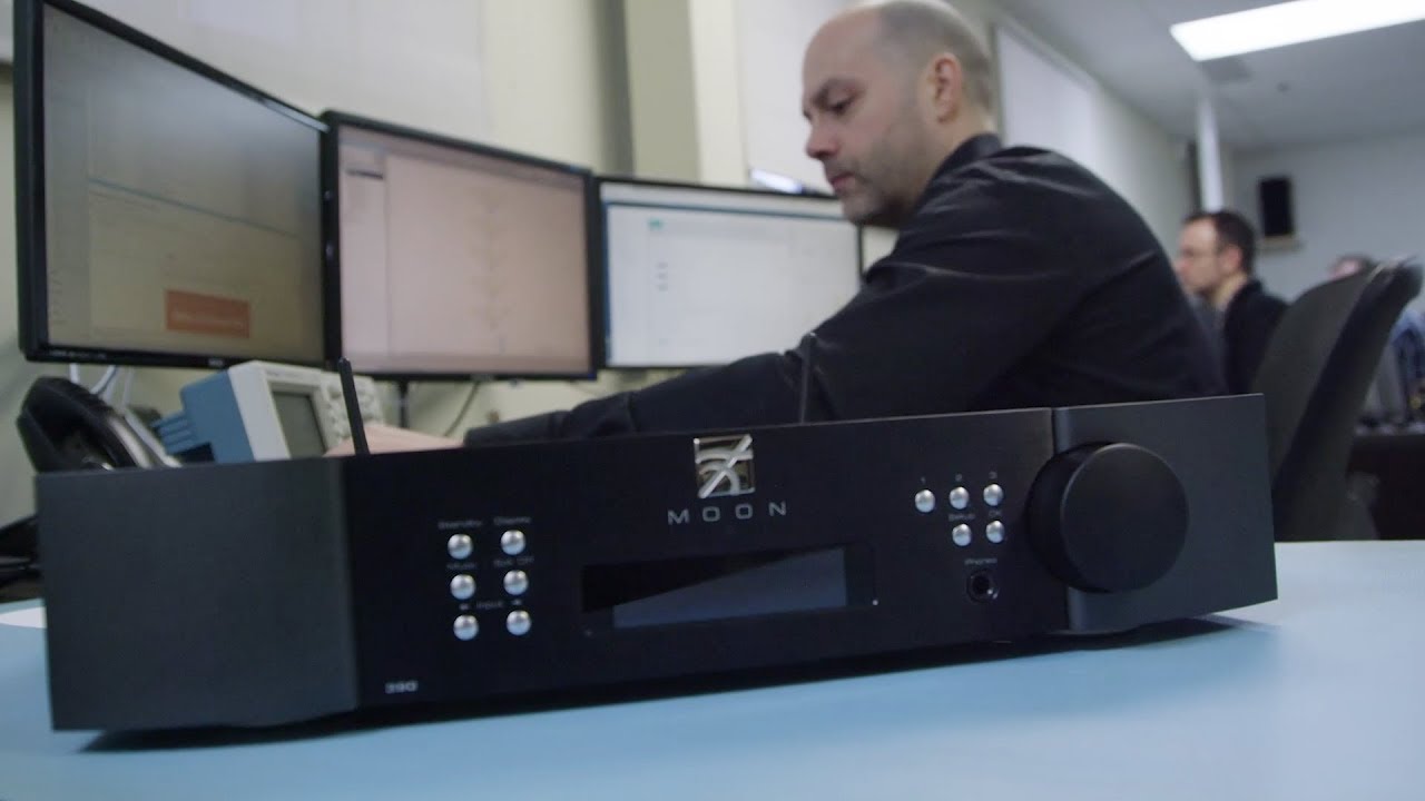 SoundStage! InSight - Simaudio Moon 390 Digital/Analog Preamplifier and Streamer (September 2018)