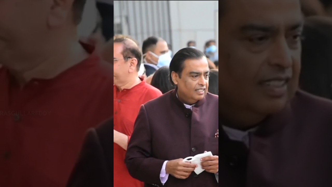 Mukesh Ambani Along With His Mother And Family At an Event  #shortsvideo #shorts #ytshort #ytviral