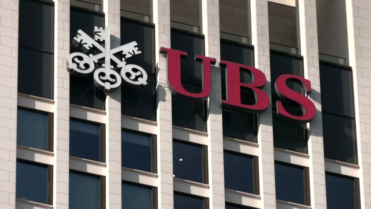 UBS raided in Russian oligarch money probe