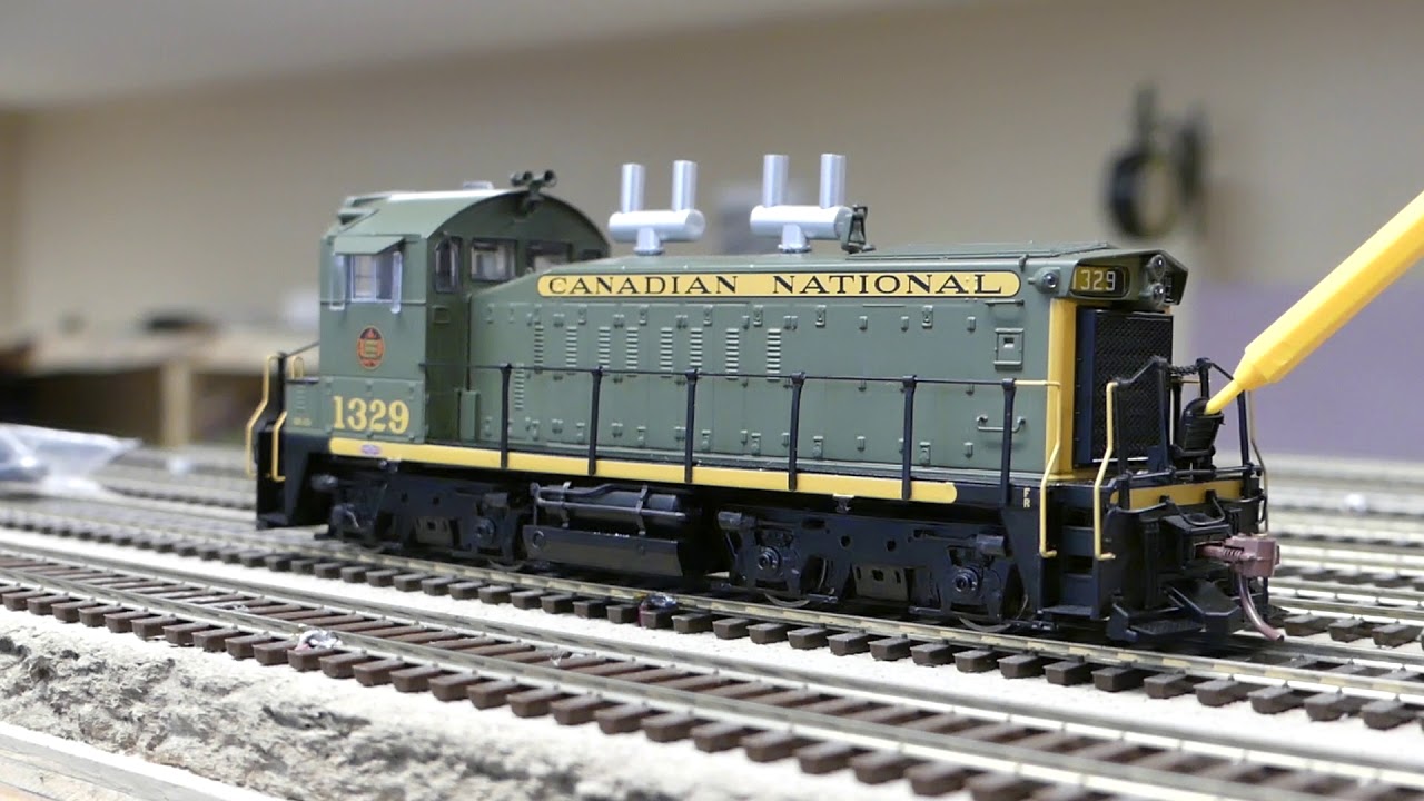 Review of Rapido's New SW1200RS Canadian National Version