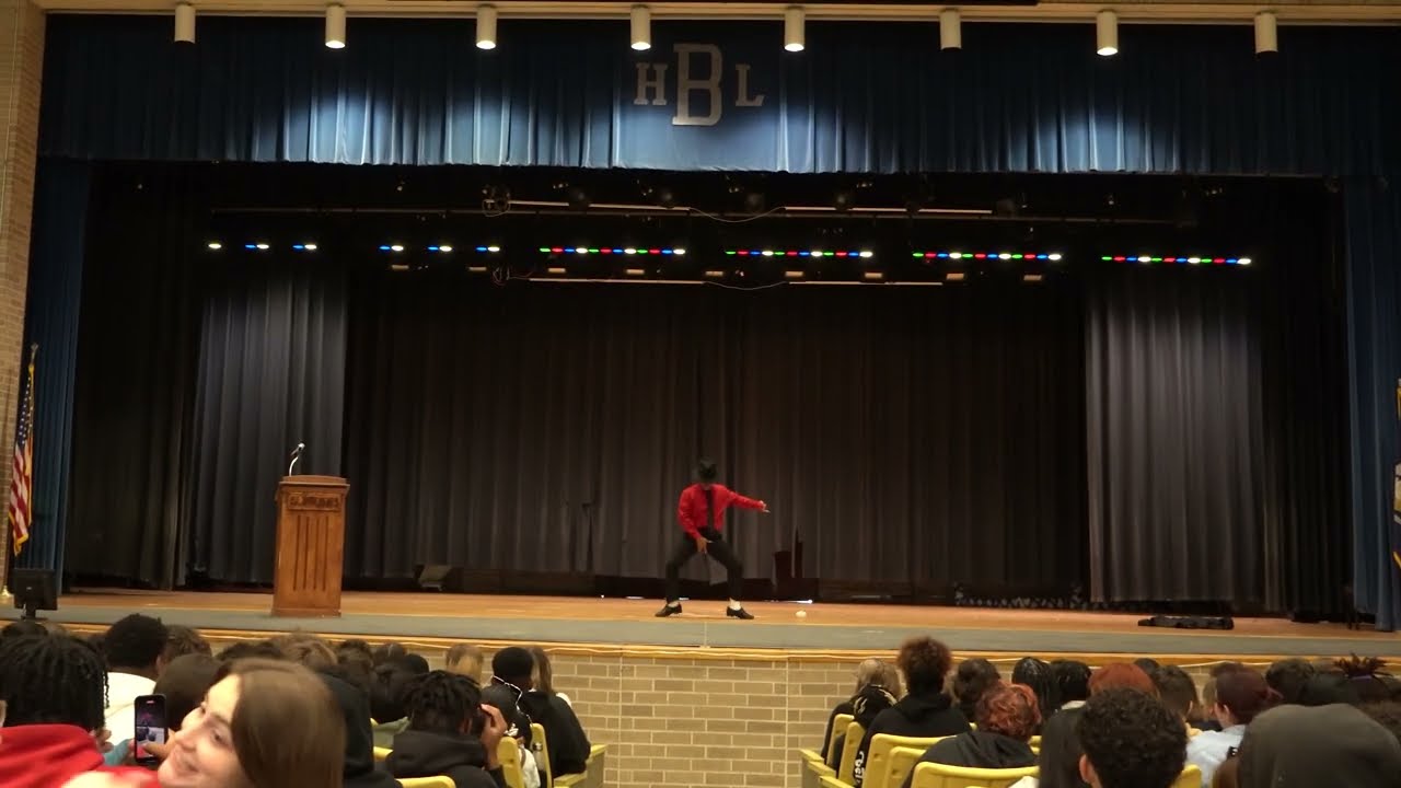 11th Grade Student De'Von Jasper Does Michael Jacksons 'Dangerous'