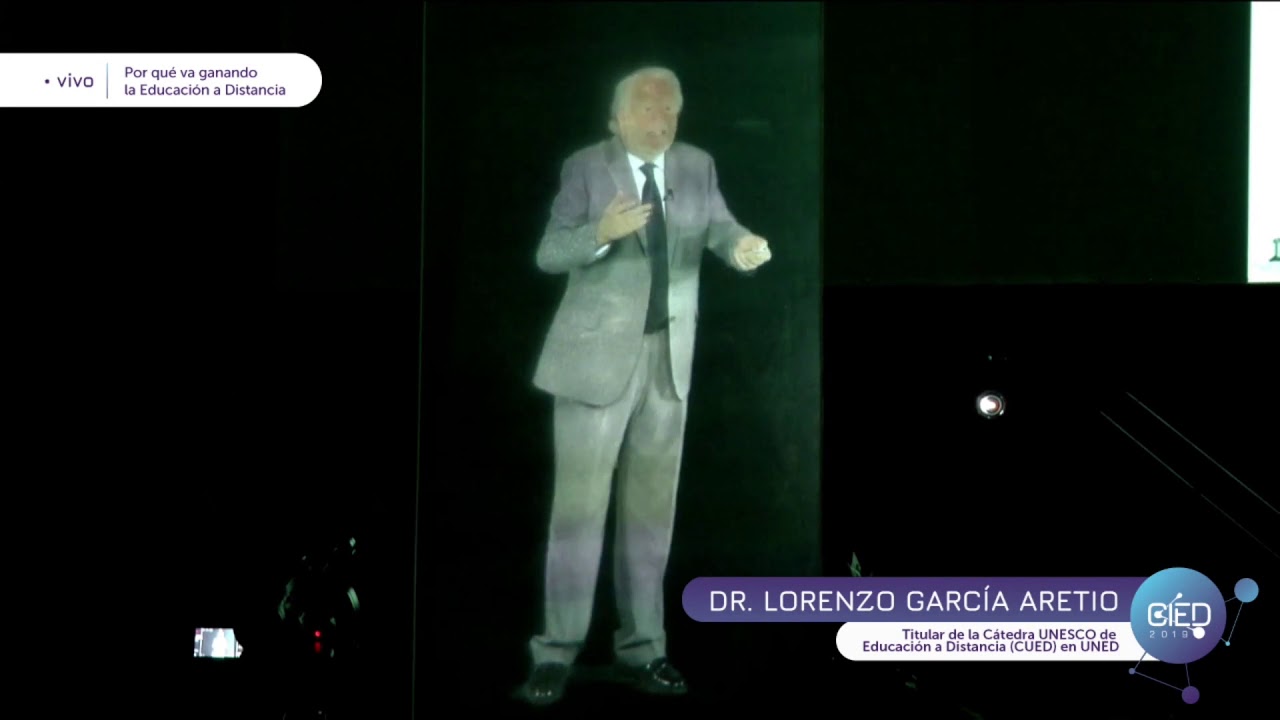 HOLOGRAMA.  CONFERENCIA DE LORENZO GARCÍA ARETIO - CIED, 2019