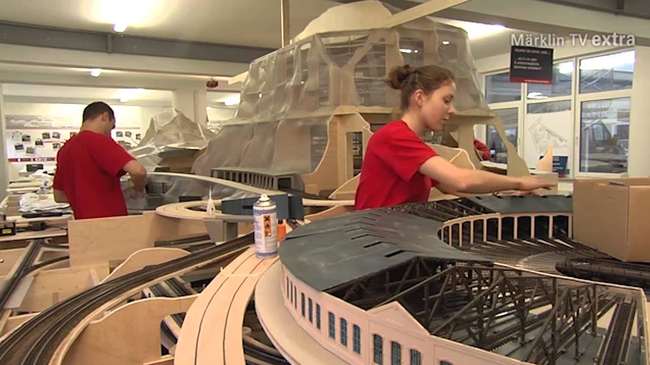 The Building & Contruction of a Massive Märklin Dream Layout