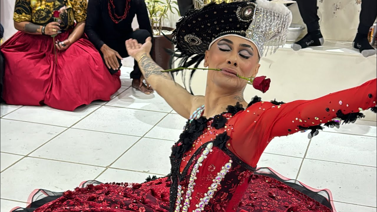 Abertura de nossa sessão festiva ao chama dinheiro da casa @paimigueldexango