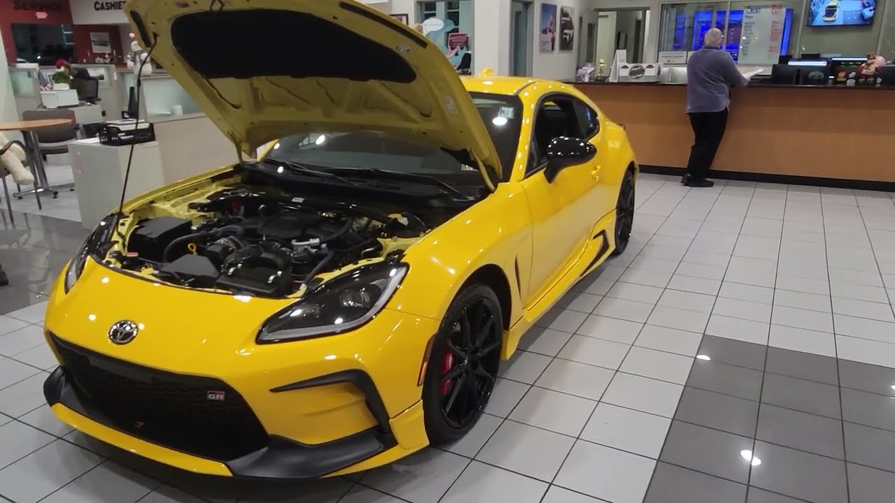 Компания Toyota выпустила всего 860 таких автомобилей... Стоит ли GR86 Yuzu Edition того ажиотажа?