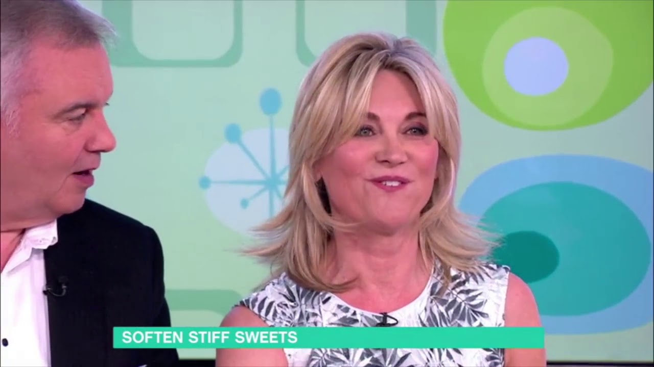 Anthea Turner 1950's Household Hacks | This Morning
