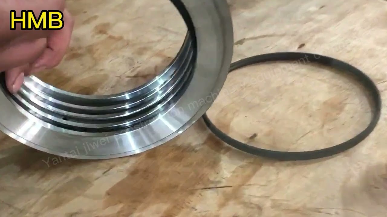 Changing cylinder seal and seal retainer