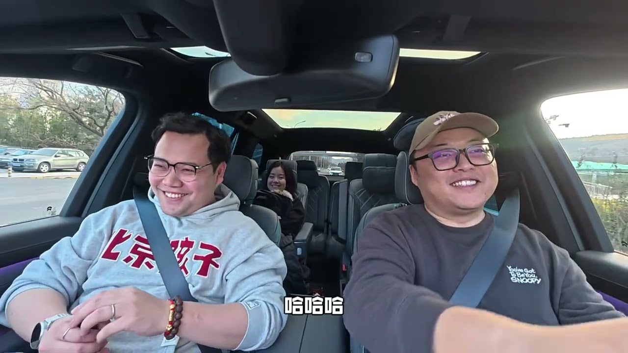 晚高峰会客厅｜2025年度车型公布