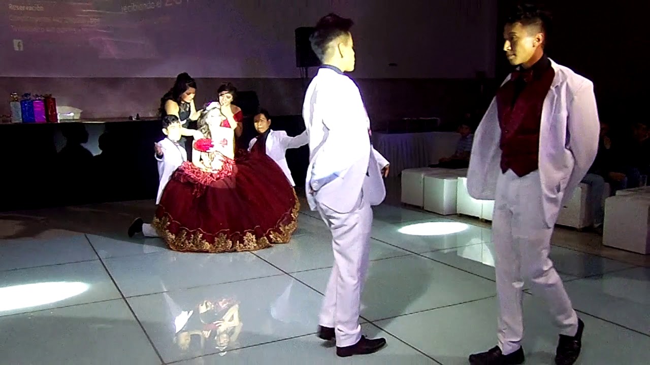 XV AÑOS SALOME VALS DE CORONACION SALON VILLAGRAN QUERETARO XTREME DANCE CREW