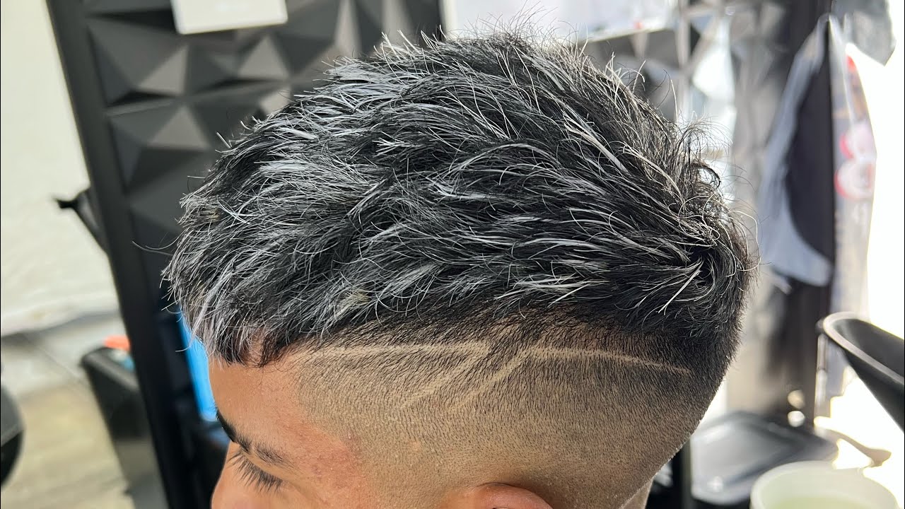 Mechas platinadas tutorial de barbería 💈 #barberia #eljuanoc #fade #barbershop 