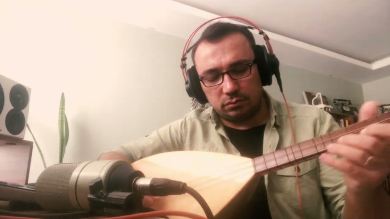 Geceler Yarim Oldu Anam Anam Garibem