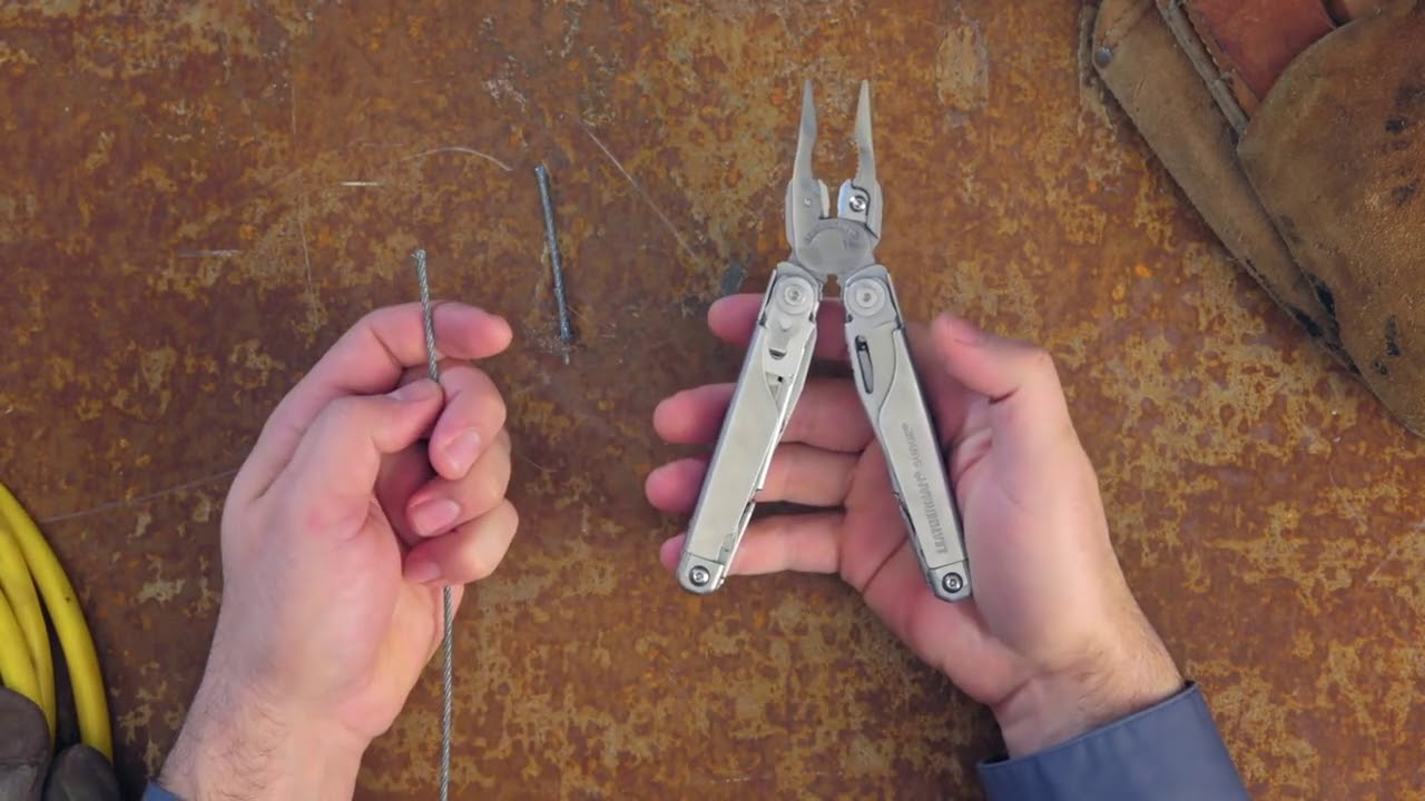 Multiherramienta Leatherman Surge en espa&ntilde;ol
