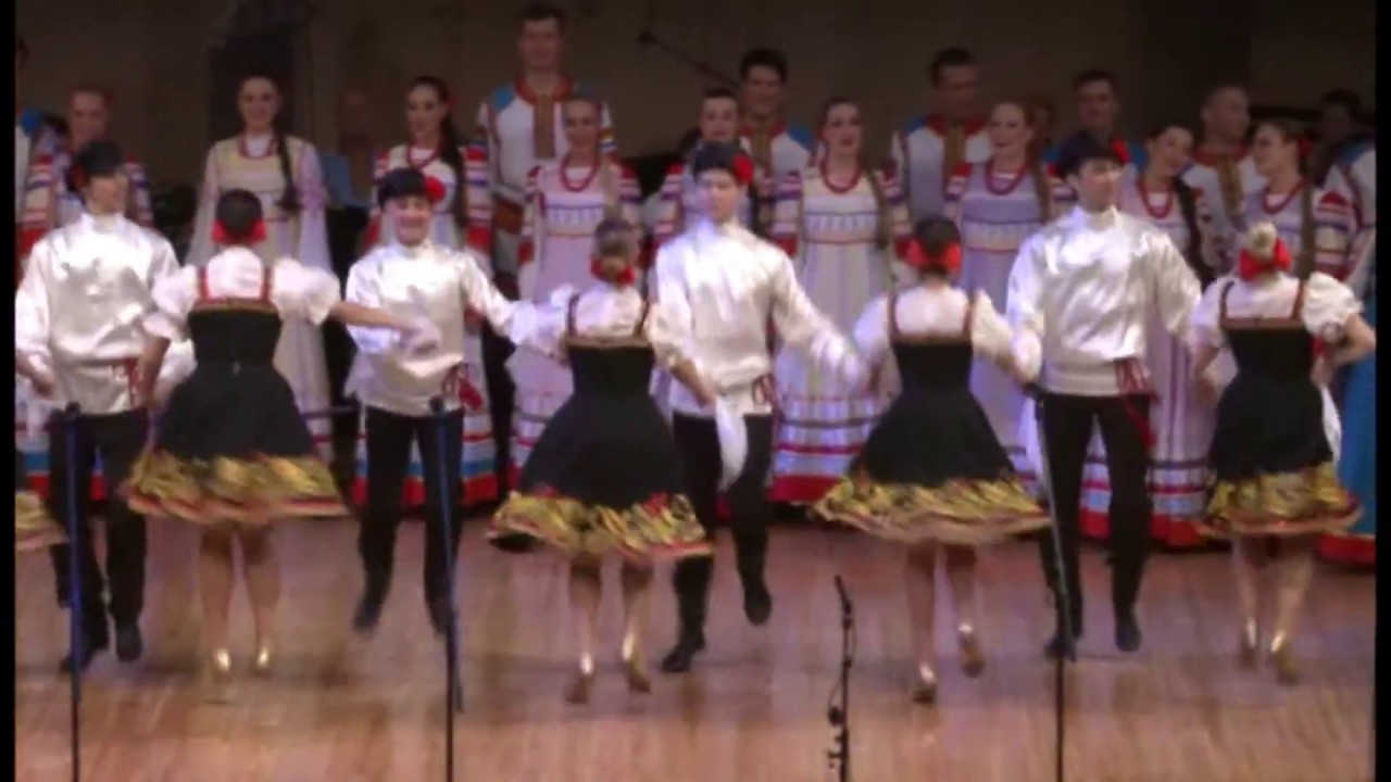 Светит месяц