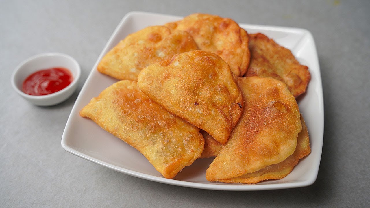 Crispy Egg Pitha Recipe | Egg Halfmoon Recipe | Egg Flour Snacks | Yummy