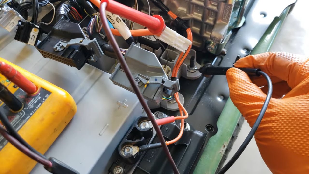 Join Hybrid EV Masters Garage Renault Kangoo ZE EV Electric car Battery Hybrid Service Repair Instal