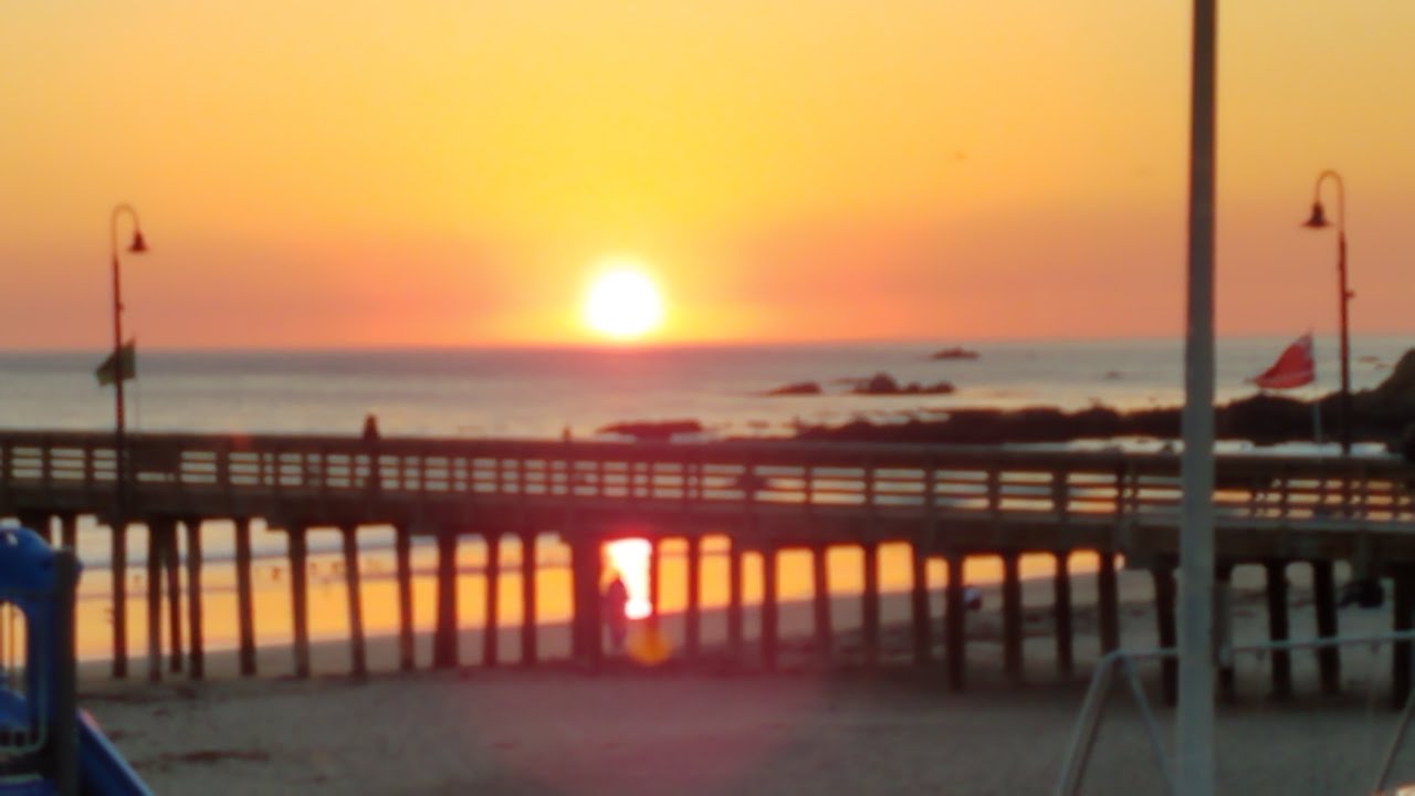 Cayucos, California walk about , Cayucos is a throw back to a 60's style beach town. #cayucos #tour