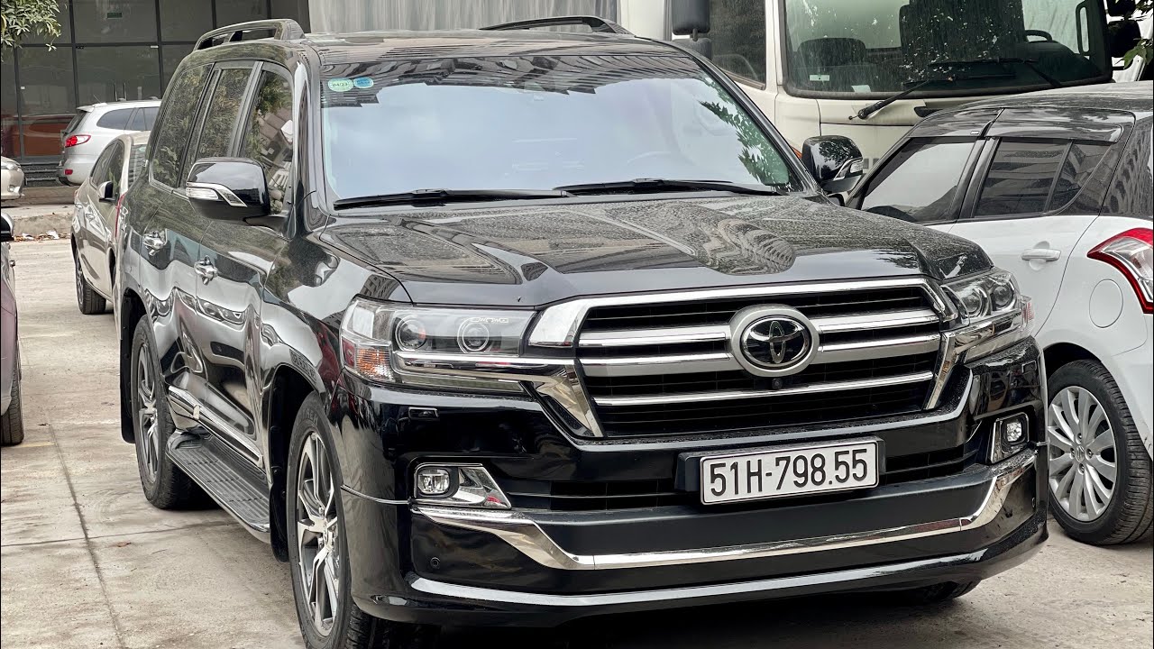 Landcruiser VXS Executive Lounge 2021 siêu hiếm, full kín option, xe chính chủ, giữ như mới tinh !