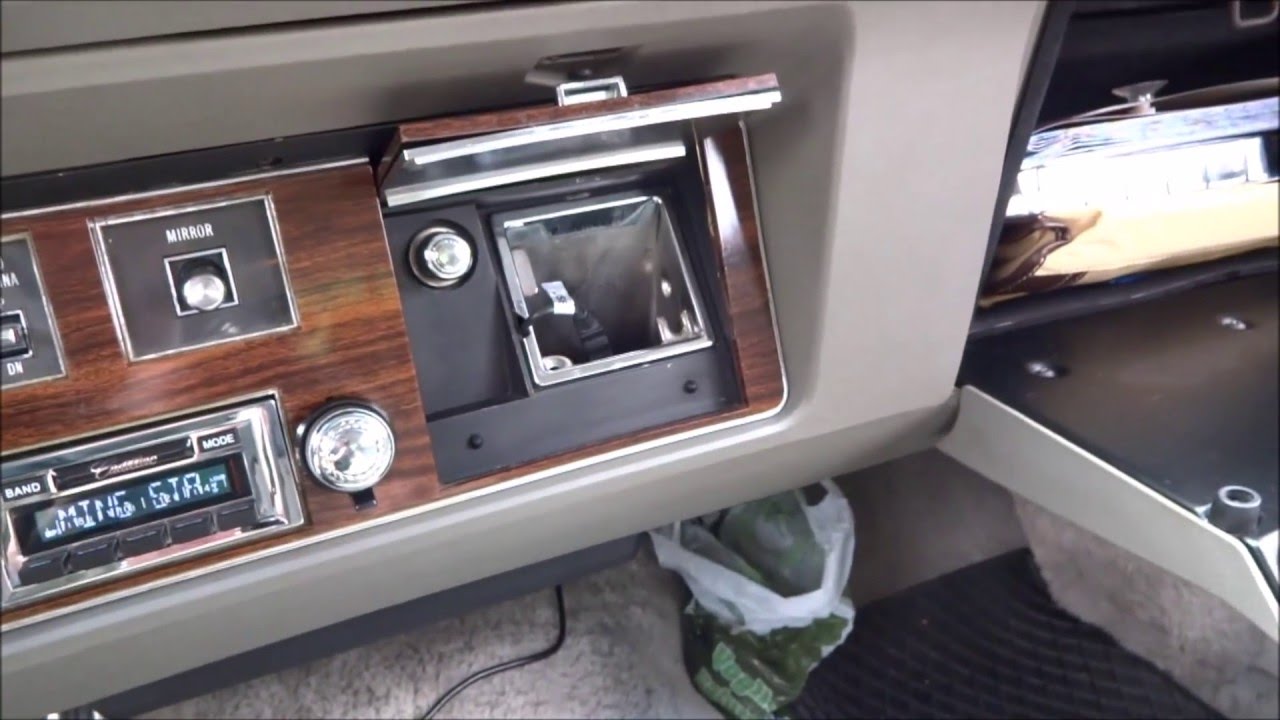 Inside Outside Review, Cadillac Seville Elegante 1978