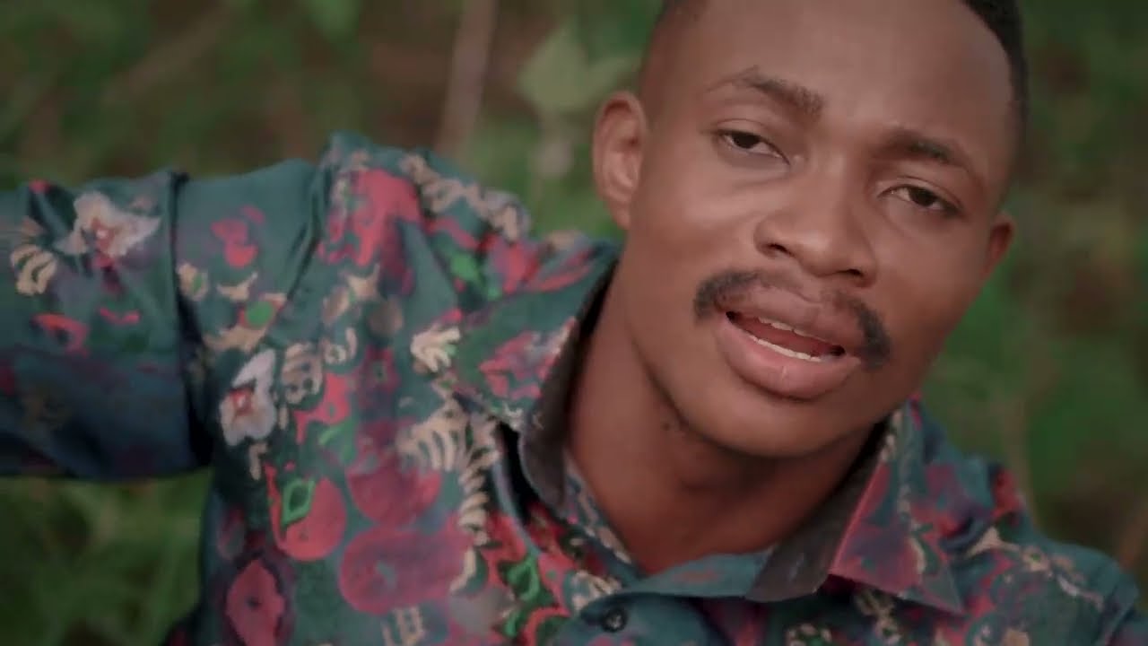 Dans ta présence| Fr  Bénoit Amos MBUYAMBA| Clip officiel