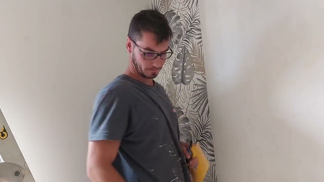 tuto comment poser du papier peint raccord sauter 