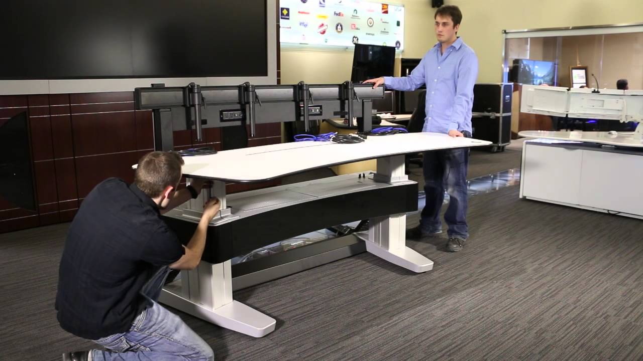 Attaching the Experion Orion Console work surface