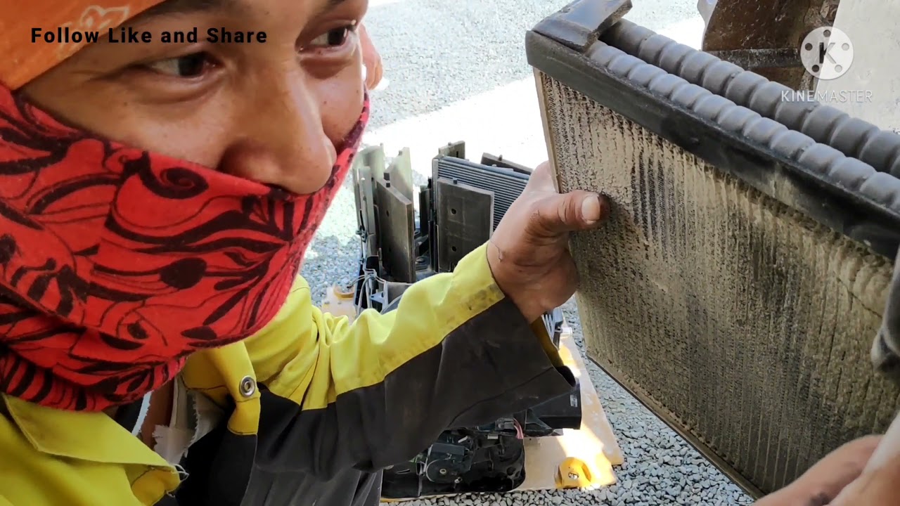 340 Excavator change evaporator