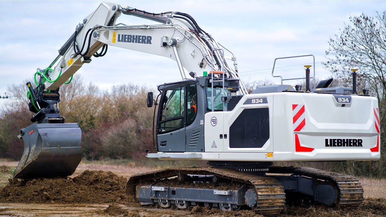 Brad-Pave Ltd's New Leibherr R934 Gen 8