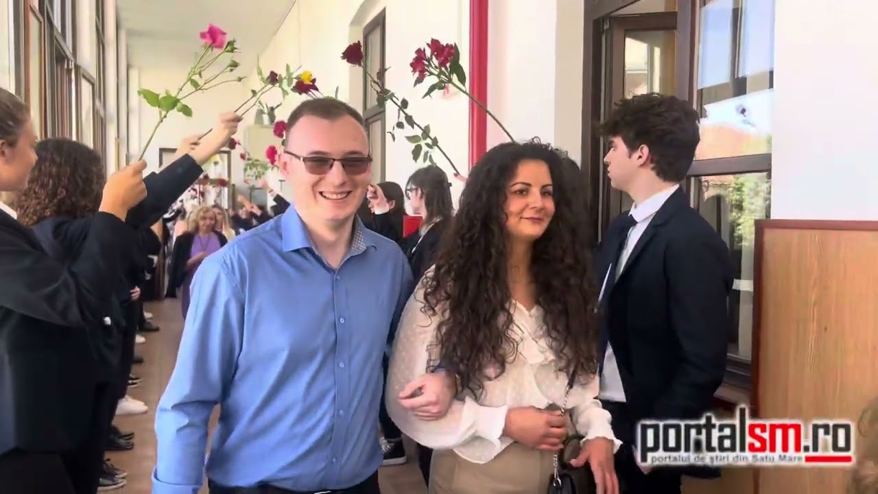 Zi memorabilă la Colegiul Național Ioan Slavici: Reuniune de generații cu emoții și amintiri