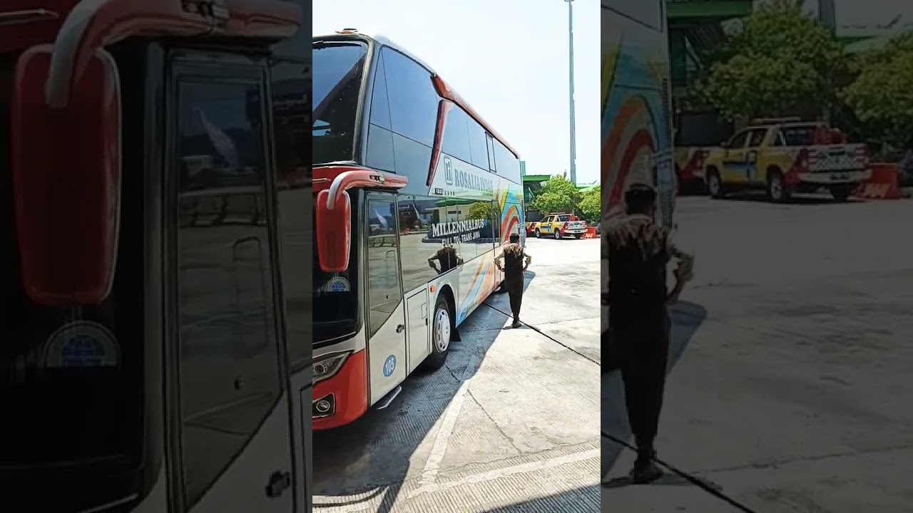 Bis Double Decker Rosalia Indah.