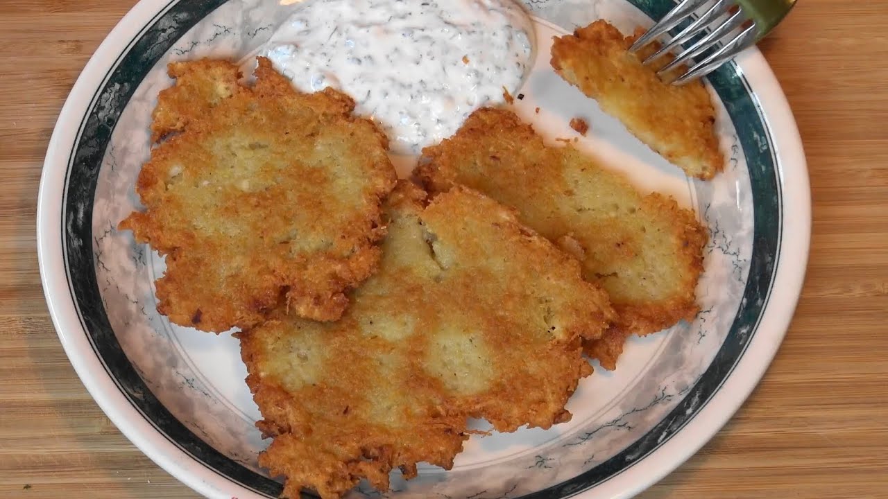 Kartoffelpuffer / Reiberdatschi mit Joghurt- Kräutersoße