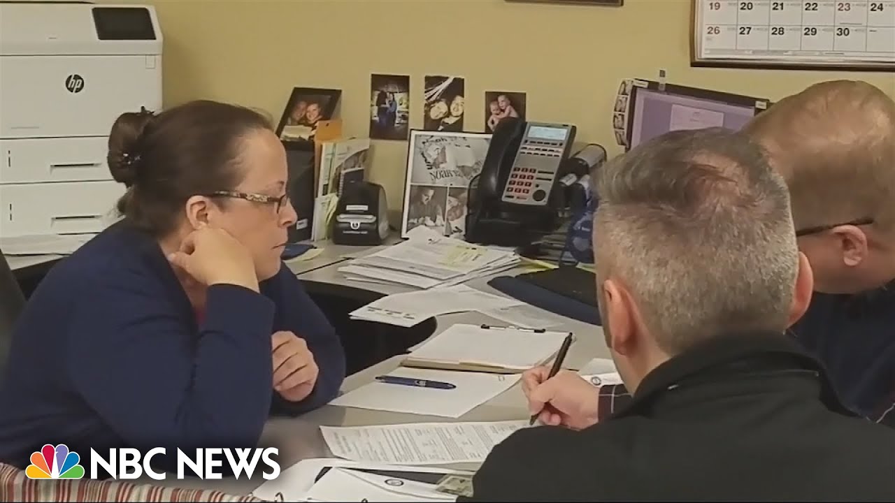 Jury awards $100K to gay Kentucky couple after 2015 Kim Davis refusal