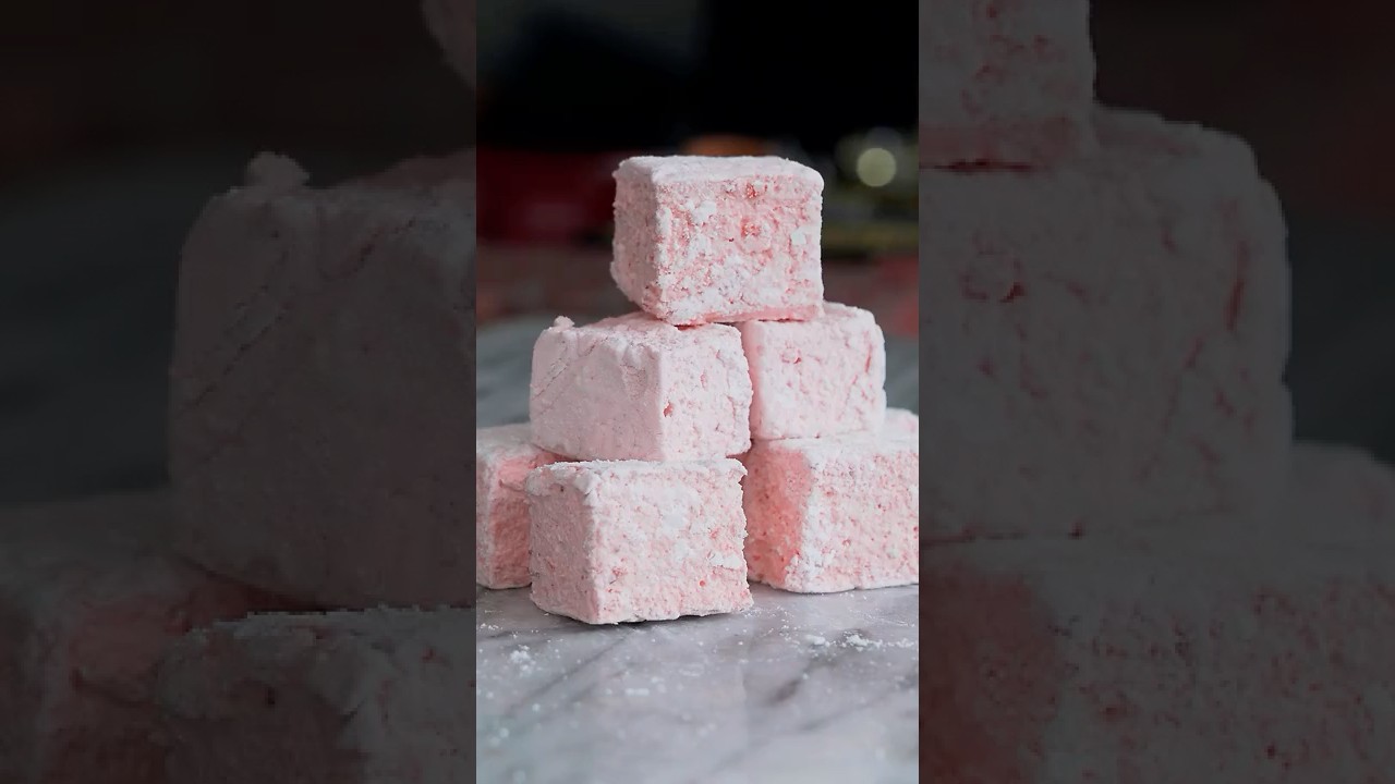 These Homemade Strawberry Marshmallows Will Have You Swearing Off Store-Bought for Good! 🍓