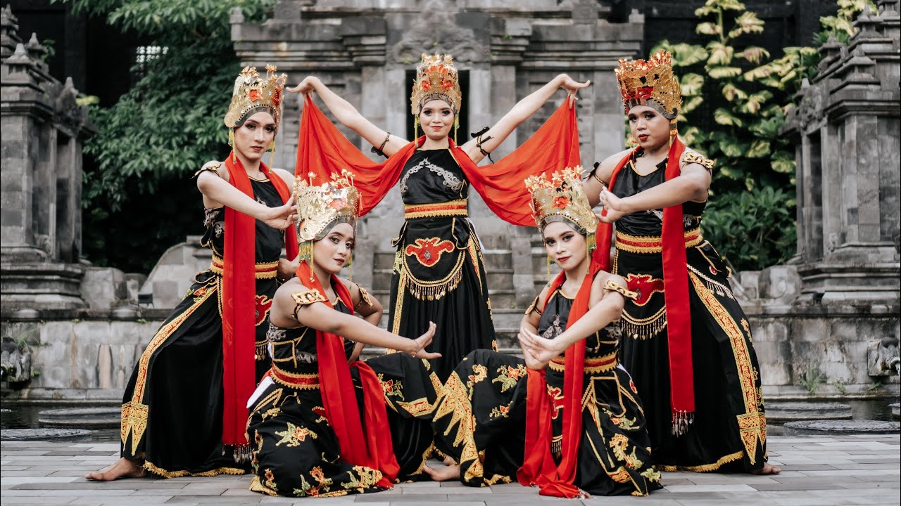 Tari Gama Gandrung by Wiryatama (Banyuwangi Traditional Dance)