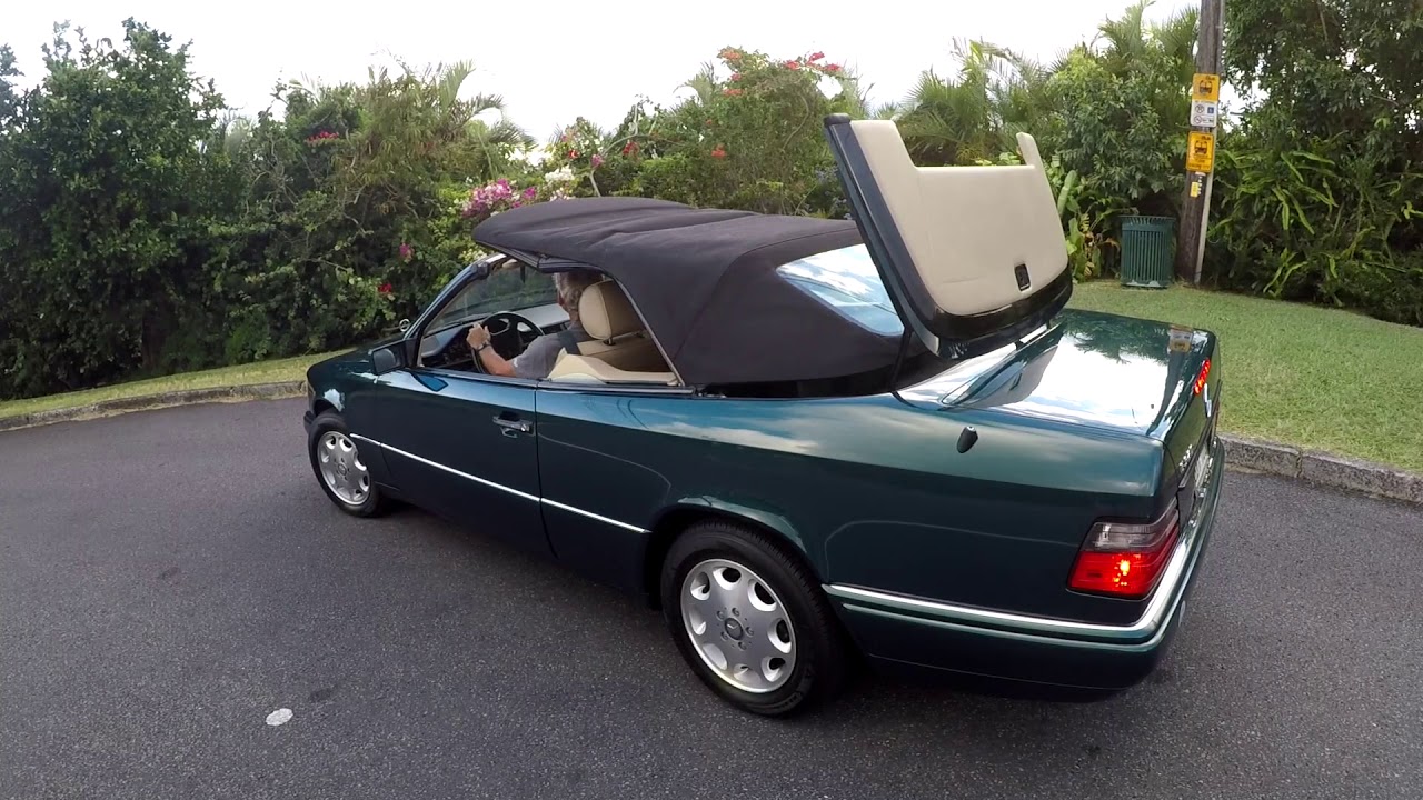 W124 Convertible Top Down