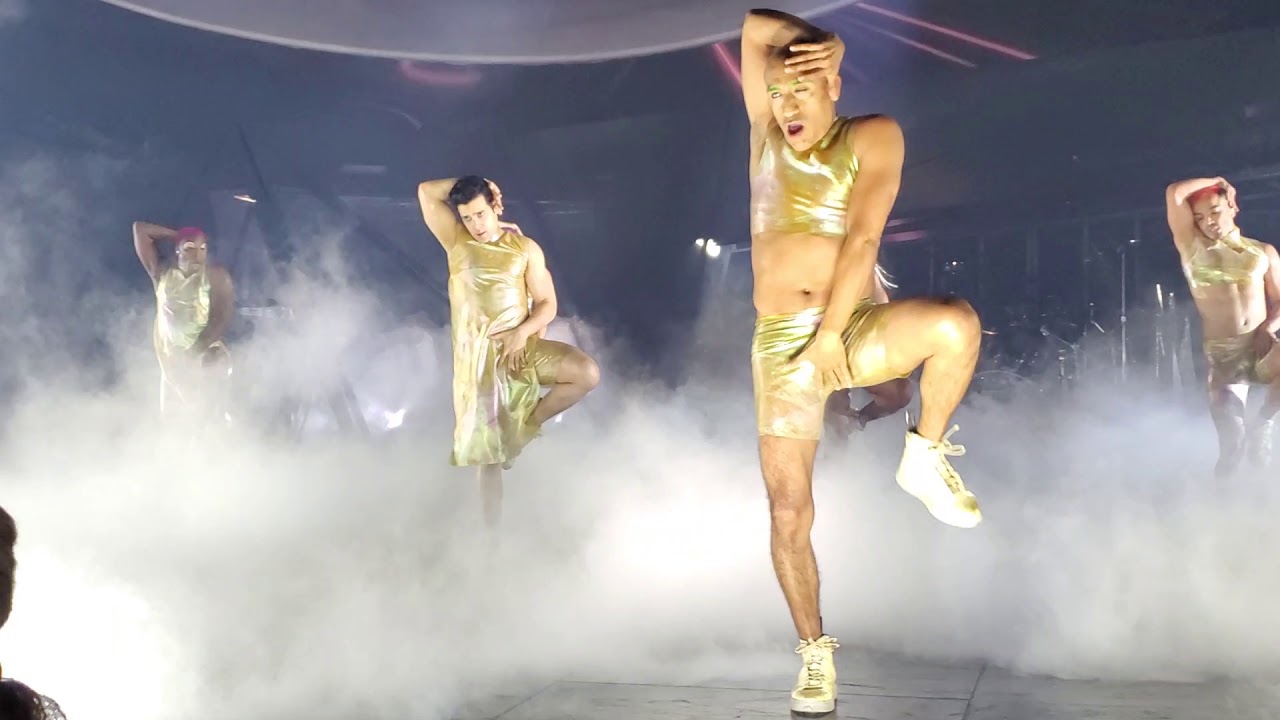 Lady Gaga - Bad Romance (Enigma Live In Las Vegas)