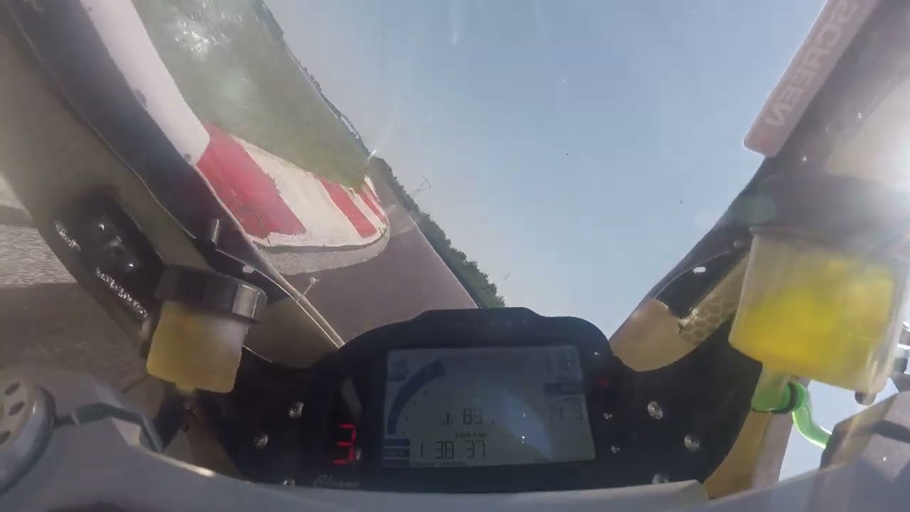1 giro al Cremona Circuit, Ducati Panigale V2 955
