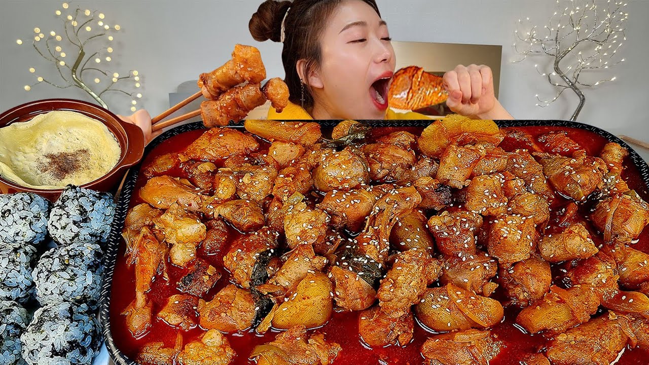 ASMR 드디어 먹는 대창닭볶음탕 곱도리탕 리얼먹방 :) Homemade braised spicy chicken MUKBANG