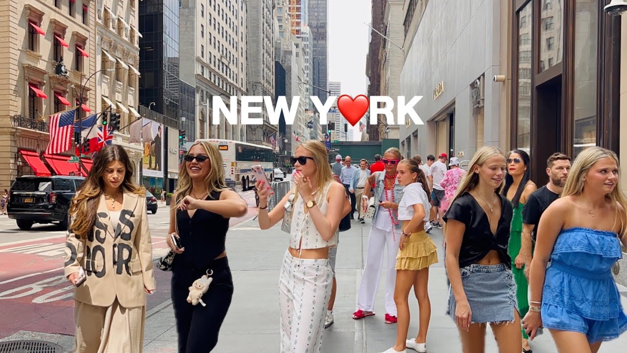 [4K]🇺🇸NYC Summer Walk🗽Vibrant Scenes on 5th Avenue,NYC 😎🍹Lotte NY Palace & Louis Vuitton | July 2025