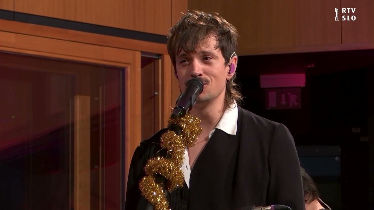 MRFY in godalci Simfoničnega orkestra RTV - Usi tako [Jutranji koncert]