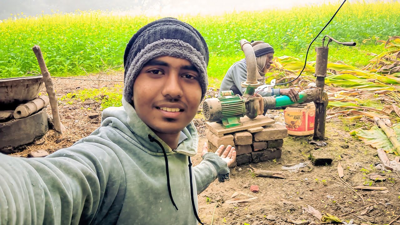 আজকে গমের জমিতে জল দিচ্ছি 😊