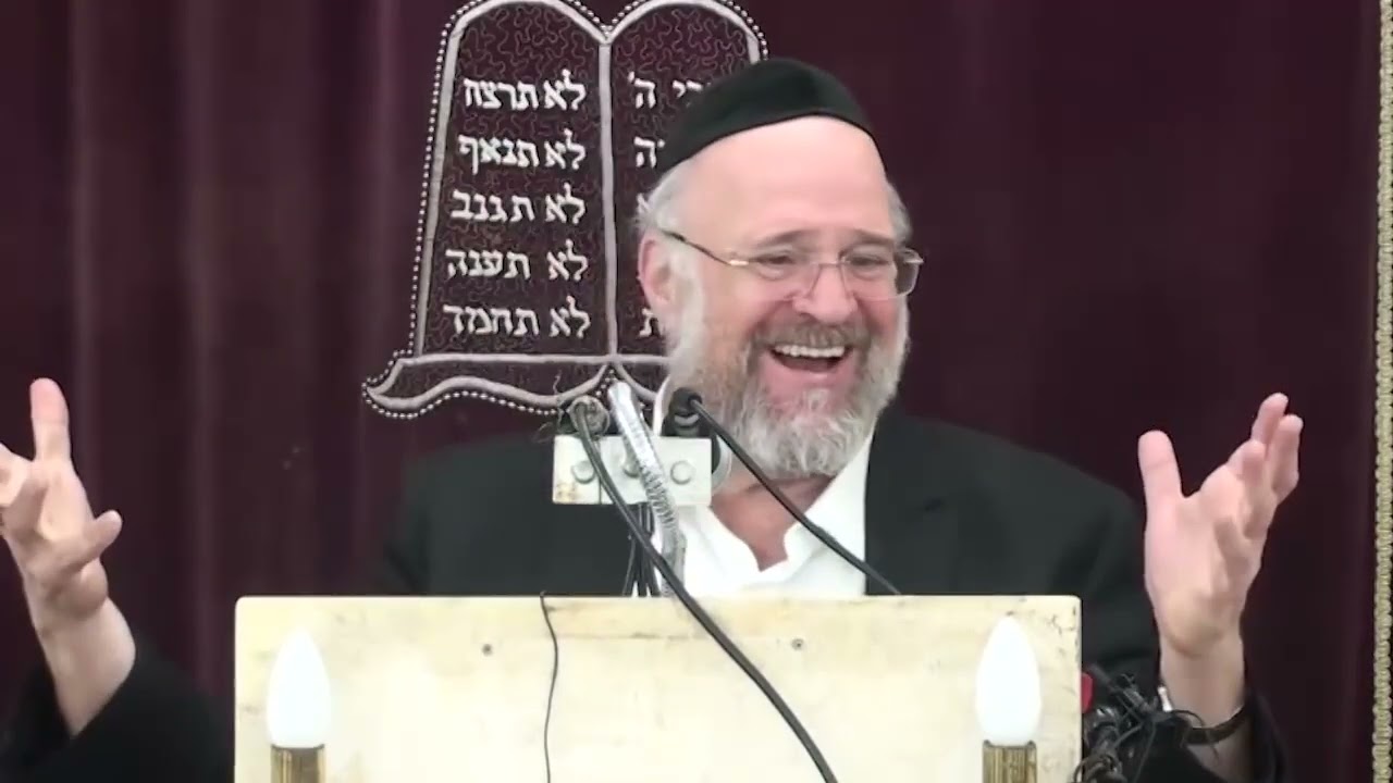 למה הבחור לא קם לתפילה? לא תאמינו 😂 הרב ברוך רוזנבלום בסיפור משעשע במיוחד וברעיון חזק ועמוק