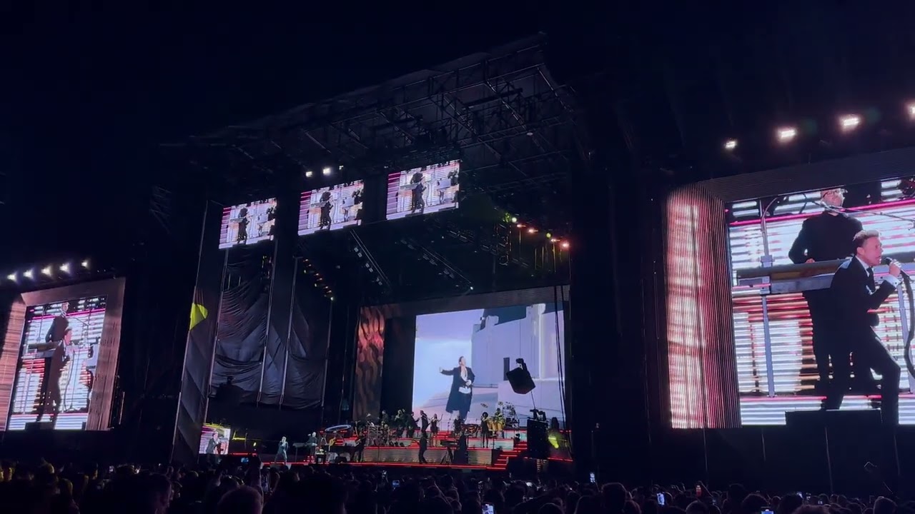 Luis Miguel - Amor, Amor Tour 2023 