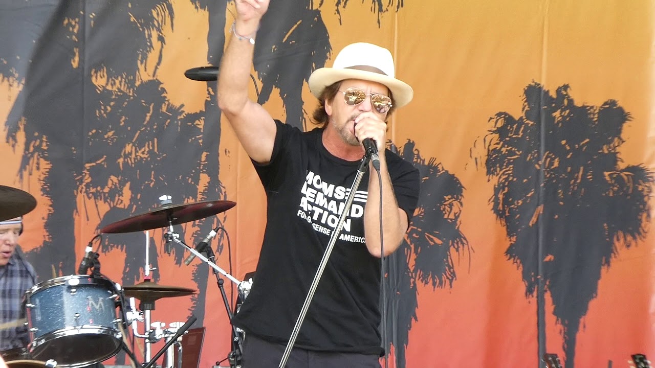 JACK IRONS & EDDIE VEDDER : 