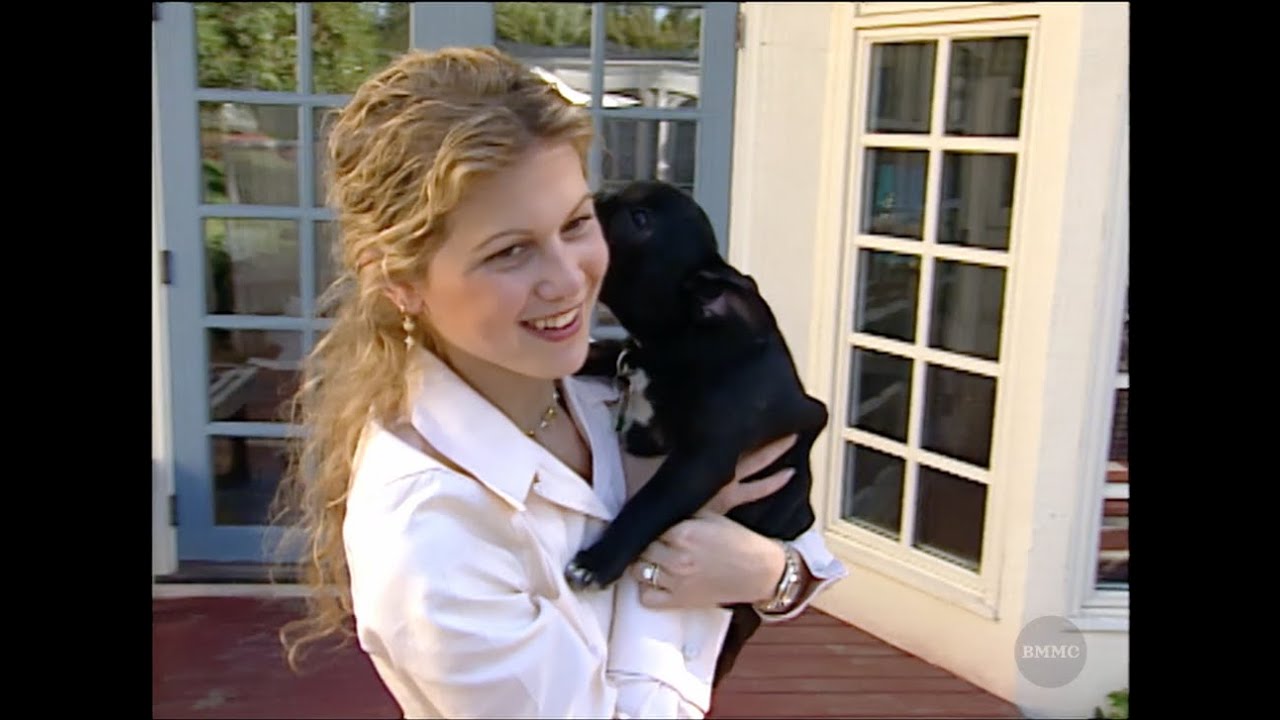 Tracey Gold - Metro Cafe On-Set Archives